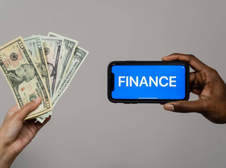 ¿Cómo invertir en dólares?